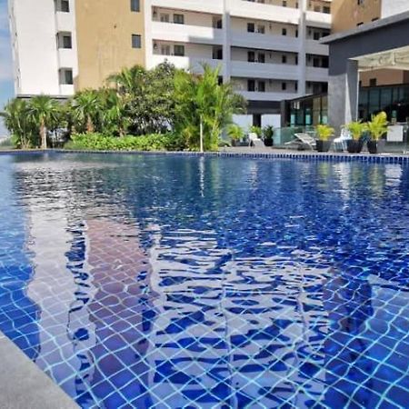 Seaview Dwharf Family Suit Private Porto Dickson Exterior foto