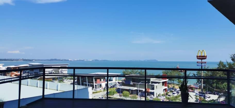 Seaview Dwharf Family Suit Private Porto Dickson Exterior foto
